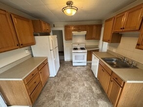 Building Photo - 3 Glenwood Ave