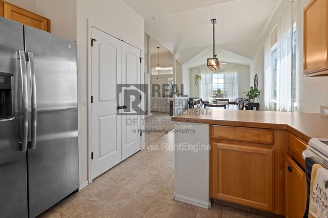 Building Photo - 7235 Andover St