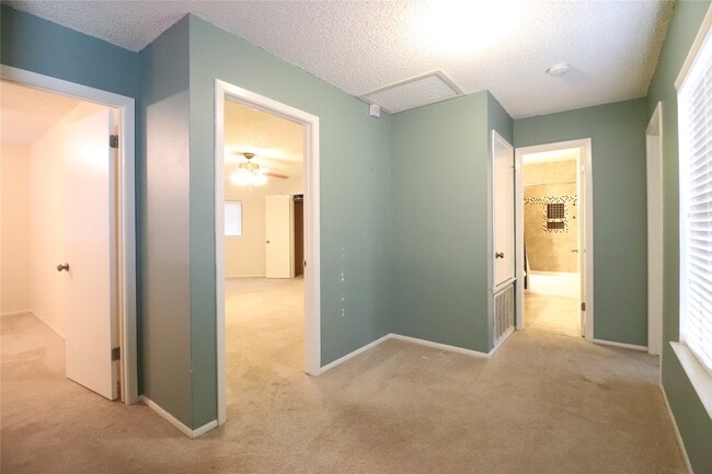 Building Photo - 13026 Cavern Park Dr