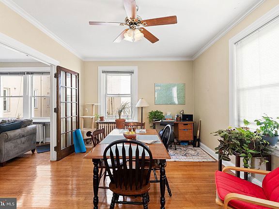 Building Photo - 3405 Greenway