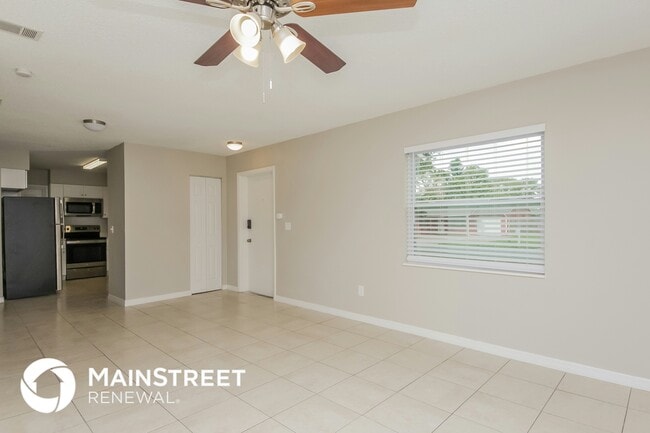 Building Photo - 5312 Wren St