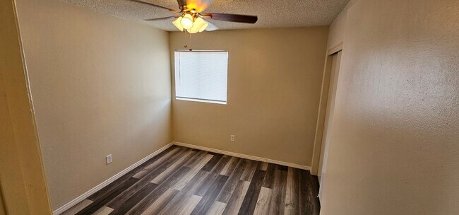 Building Photo - 825 Capehart Ct