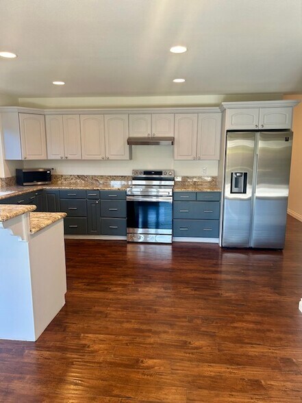 Building Photo - 1886 Cloud Ct