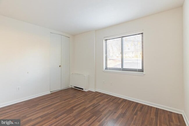 Primary Photo - 600 Roosevelt Blvd