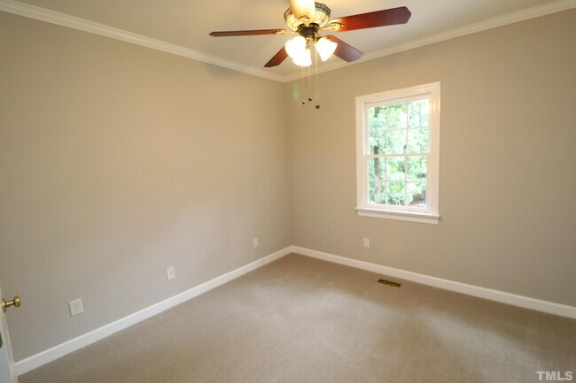 Building Photo - 100 Pebble Ridge Farms Ct