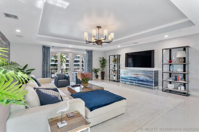 Building Photo - 57 Isle of Venice Dr