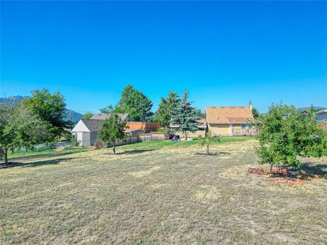 Building Photo - 296 Hartt Hill Dr