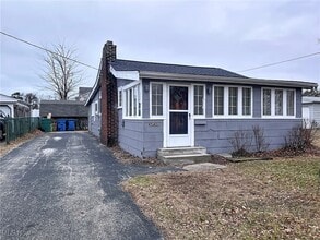 Building Photo - 38599 Plains Ct