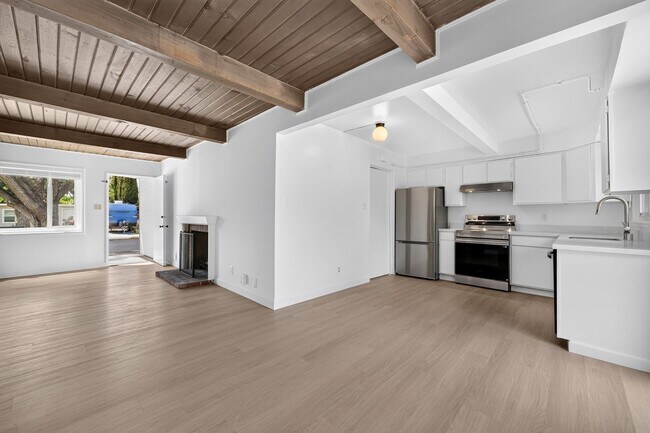 Building Photo - Freshly Renovated Single-Story Home with Huge Backyard & Prime Commuter Location!