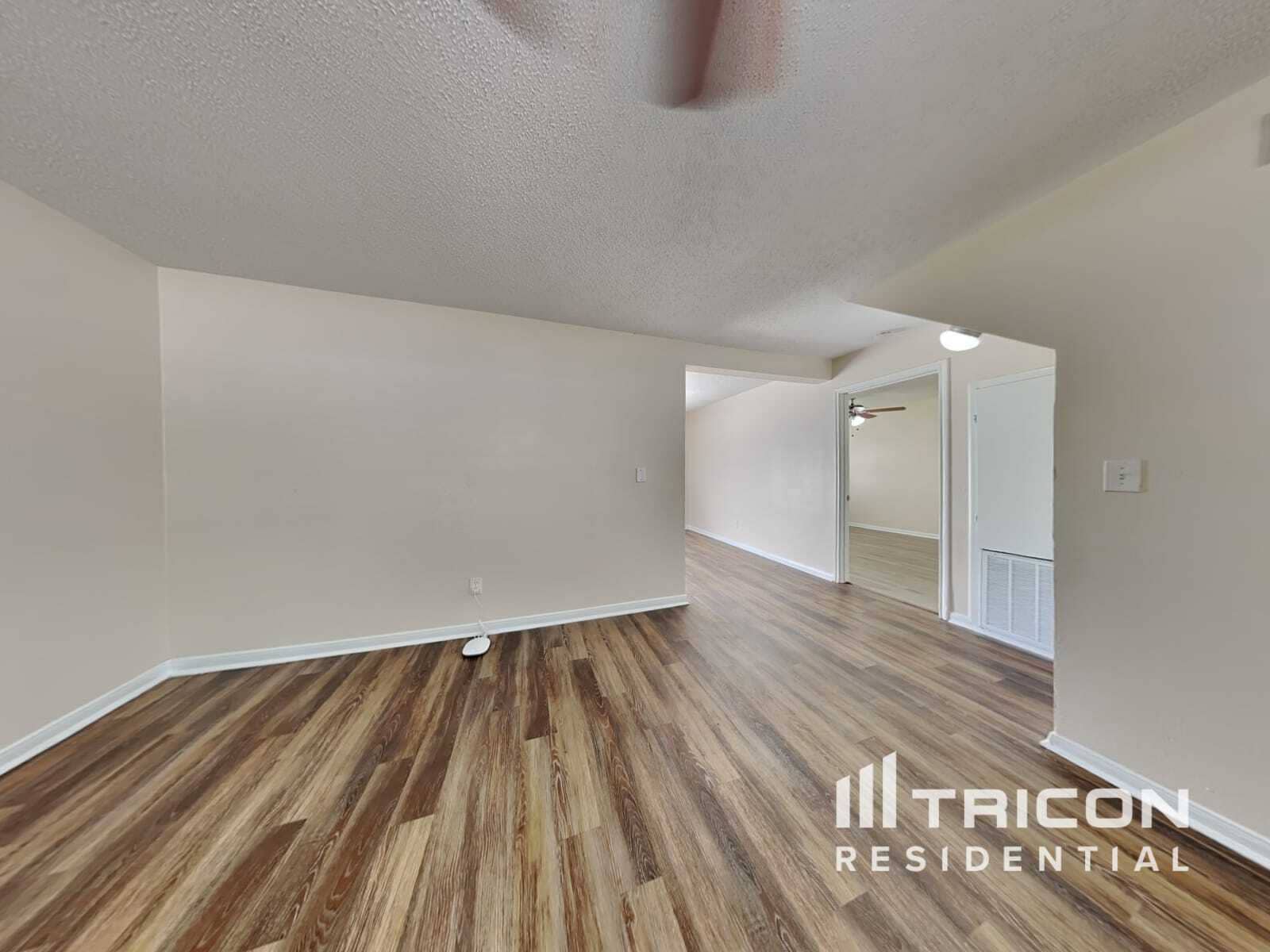 Building Photo - 3259 Jorns St
