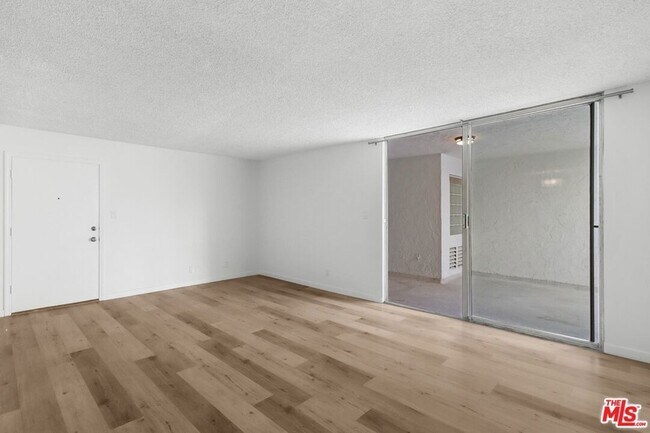 Building Photo - 1114 12th St