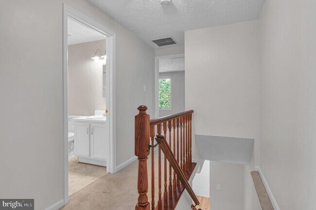 Building Photo - 8483 Aurora Ct