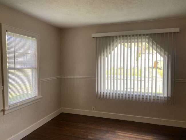 Building Photo - Cozy Chehalis home