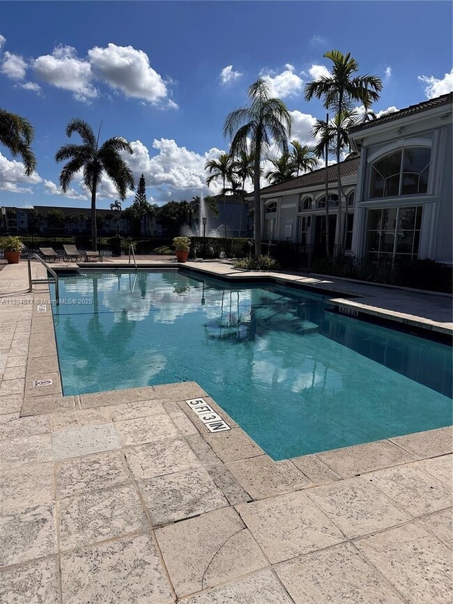 Building Photo - 2-Bed, 2-Bath Apartment with Garage Resort...