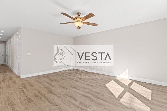 Building Photo - 44 Rosemary Rd