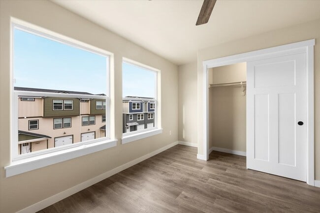 Building Photo - 7857 Houston Lp
