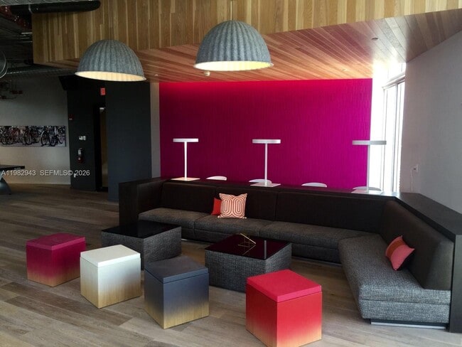 Building Photo - 151 SE 1st St