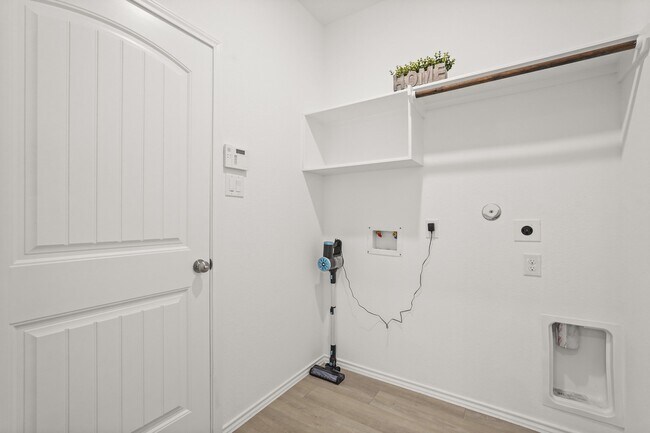 Building Photo - 9919 Willow Crown Ln