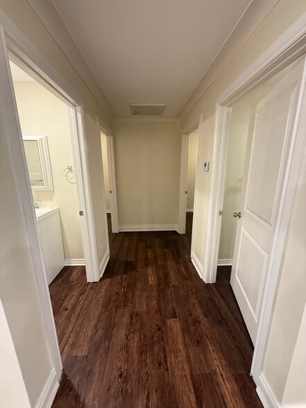 Building Photo - 99 Fairlane Dr