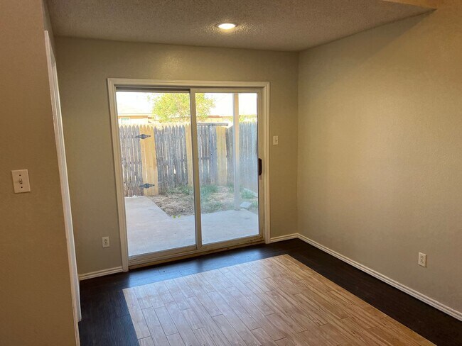Building Photo - 3507 Ironton Ave