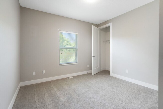 Building Photo - Watson Way Twinhomes