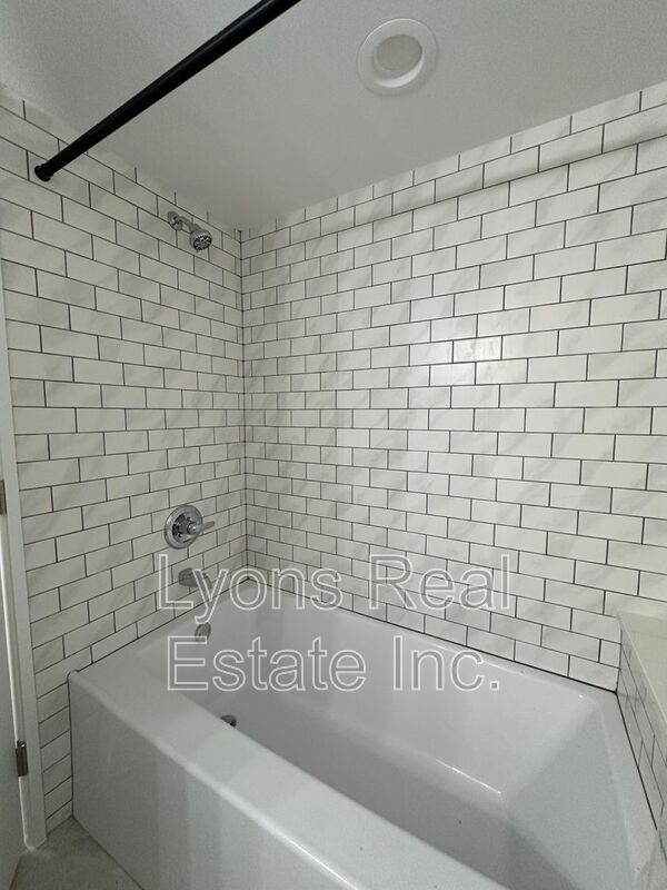 Building Photo - 6308 Sugar Bush Ln
