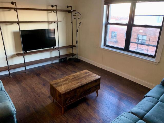 Building Photo - 1 bedroom in WOODSIDE NY 11377