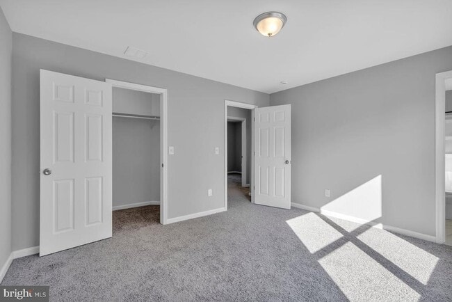 Building Photo - 330 Colfax St