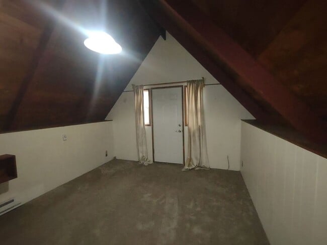 Building Photo - 2+Bedroom Cabin in Serene Setting