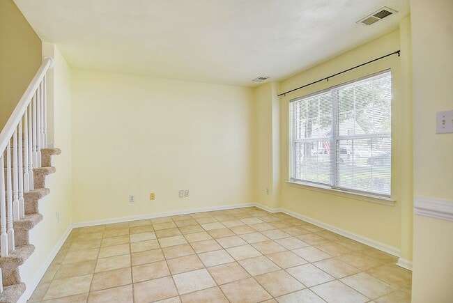 Building Photo - FOR RENT - Chesapeake in Bryant Farms / De...