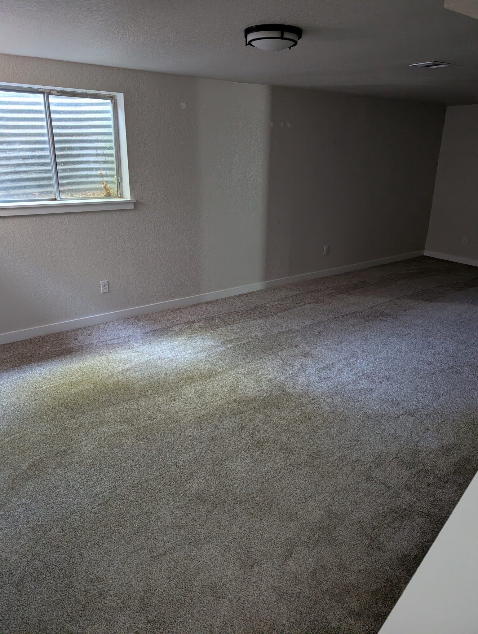 Large Full Length Basement - 3604 S Olathe St