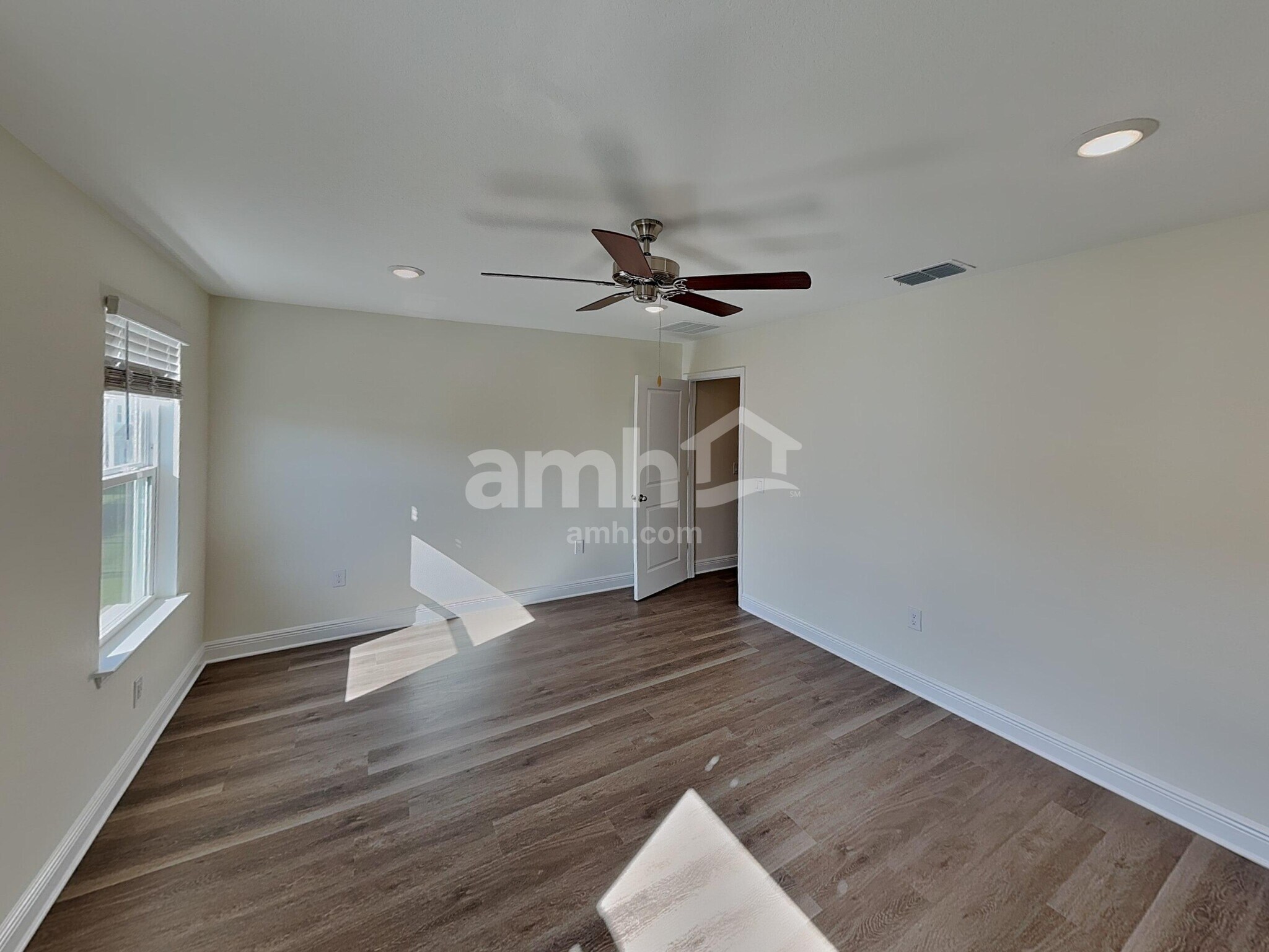 Building Photo - 5969 Sycamore Pl St