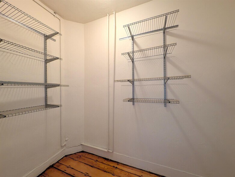 Building Photo - 61 Webster Ave