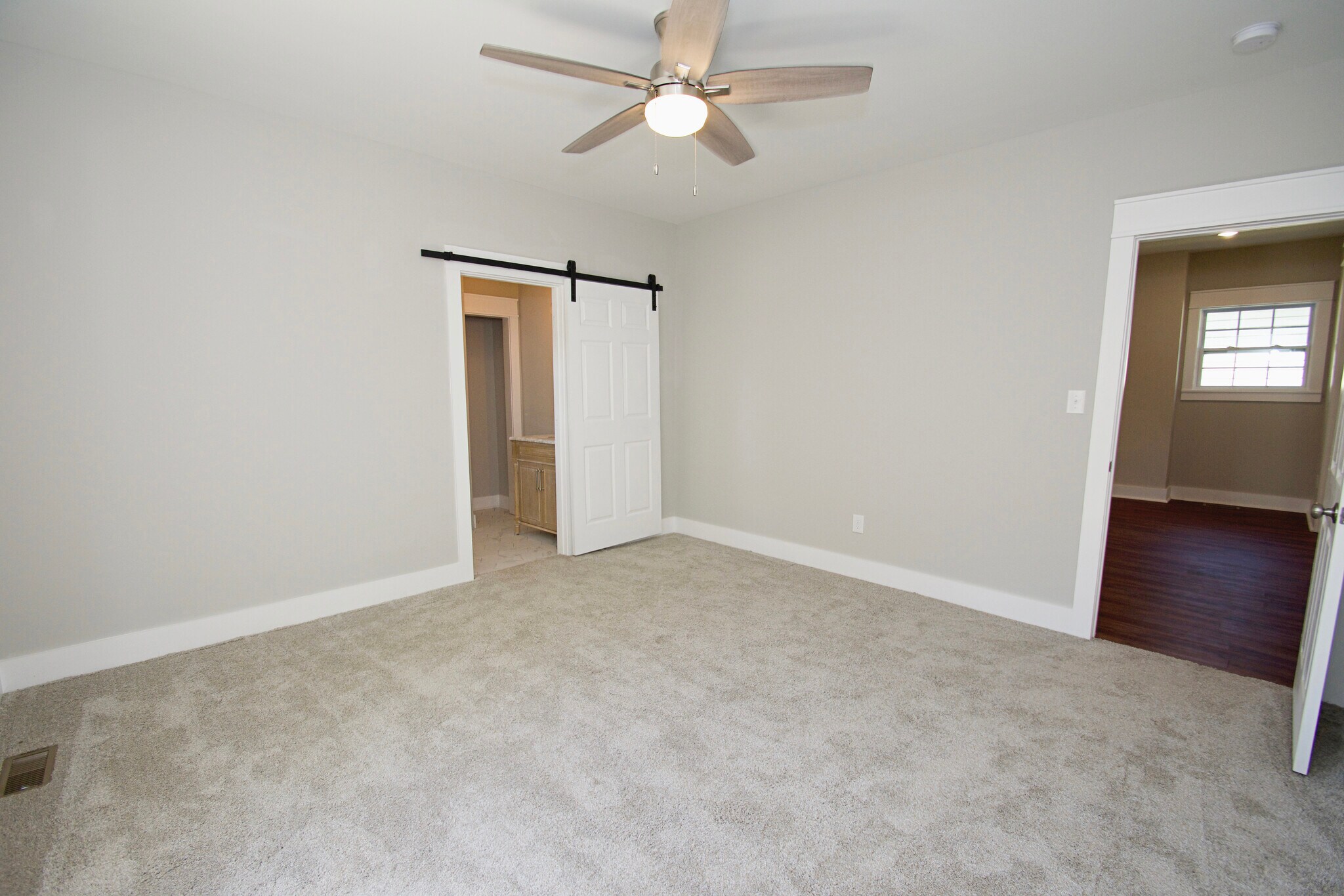 primary suite - 2404 Jefferson Ave