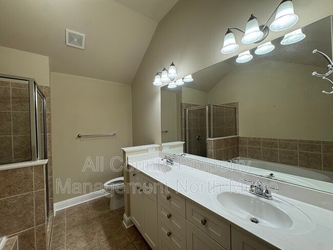 Building Photo - 10860 Ellicot Way