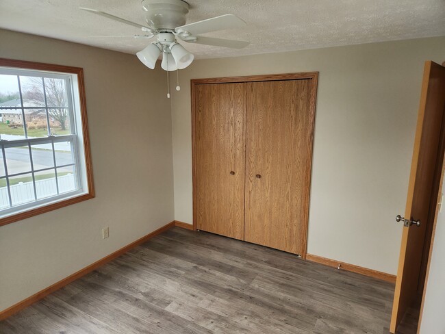 Bedroom 2 - 1162 Yuma Cir NE