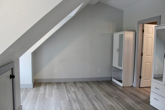 Building Photo - 44 True Rd