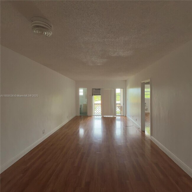 Building Photo - 6580 Santona St