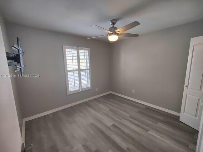 Building Photo - 2668 Kings Lake Blvd