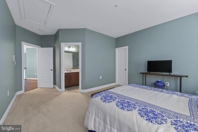Building Photo - 2831 Galeshead Dr