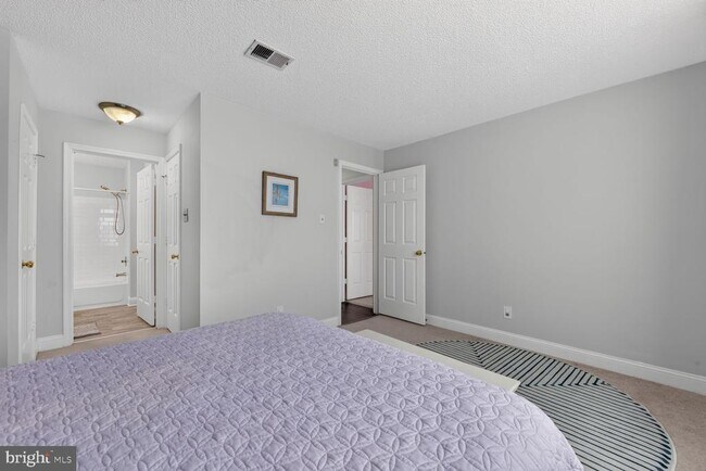 Building Photo - 12103 Green Ledge Ct