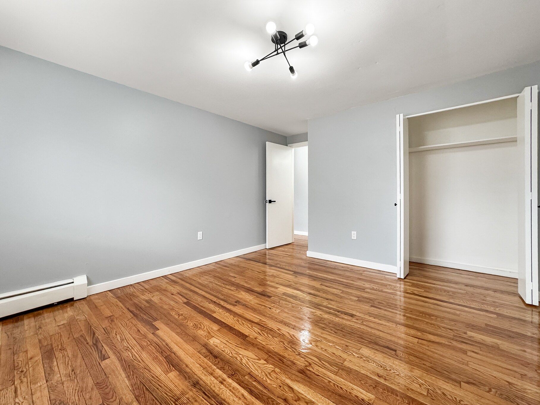 Building Photo - 30 Henderson Dr