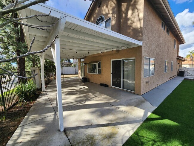 Building Photo - 4 Bedroom House in Penasquitos