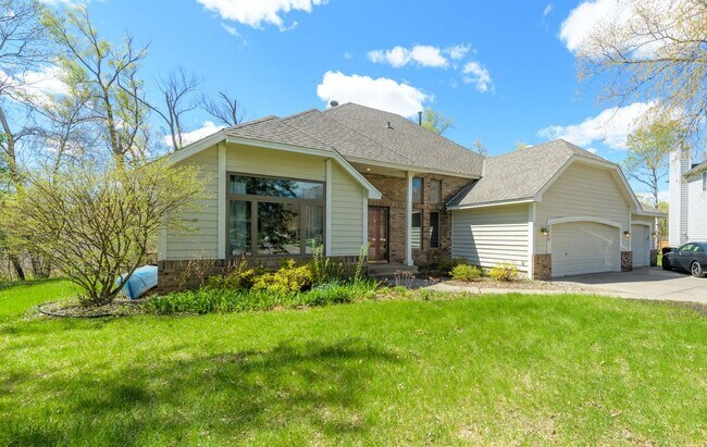 Building Photo - 4 br, 3 bath House - 5999 Highview Place
