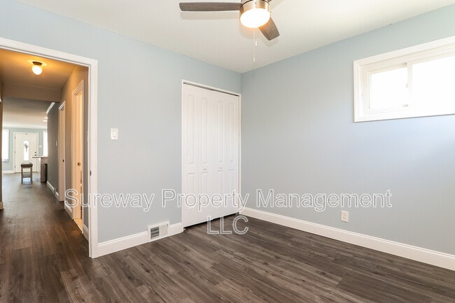 Building Photo - 208 Stoney Hill Rd
