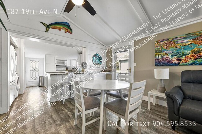 Building Photo - 187 19th Ave N