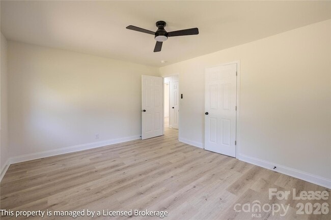 Building Photo - 409 Eastover Ave