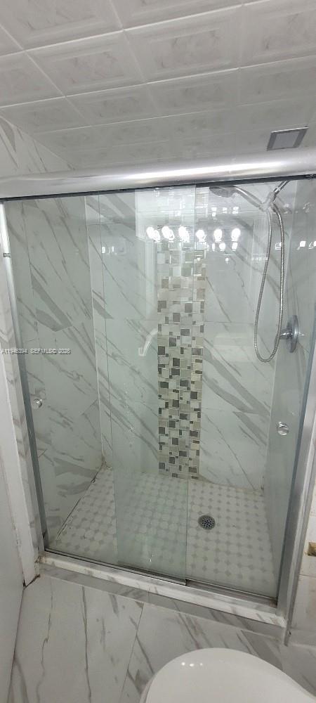 Building Photo - 18061 Biscayne Blvd