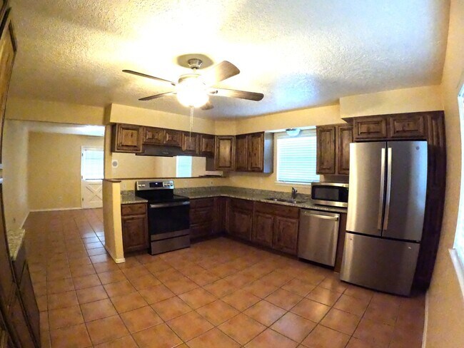 Building Photo - 2968 La Mesilla Circle