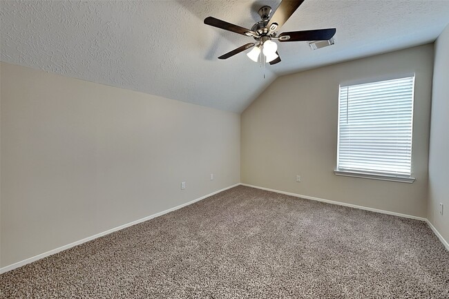 Building Photo - 2915 Bentley Ct
